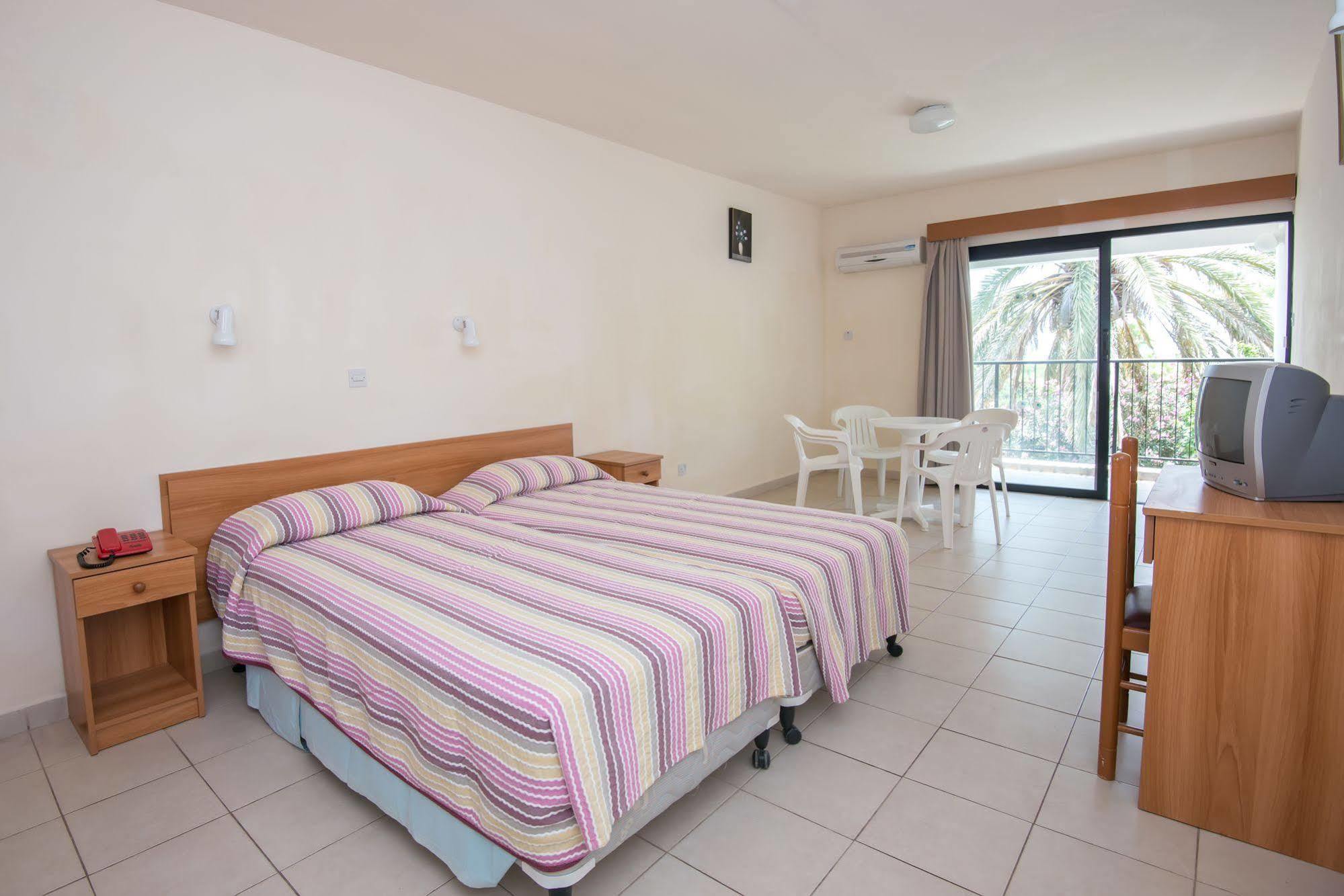 Kkaras Hotel 3 Star Ayia Napa Eksteriør billede